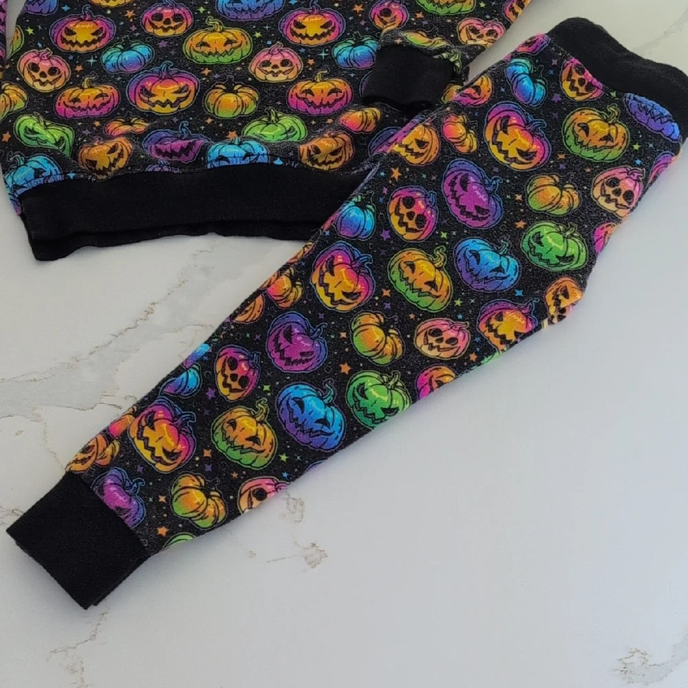Kids Halloween Pumpkin Sweatshirt & Jogger Set - Black Rainbow Pumpkins